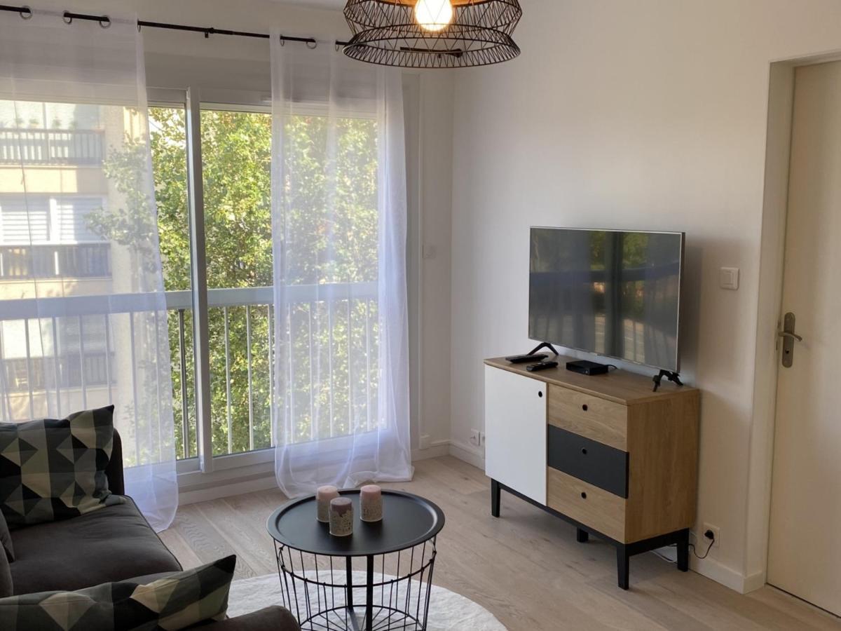 Charmant 2 Pieces Avec Parking Et Ascenseur, Proche Centre-Ville De Cabourg - Fr-1-487-323 מראה חיצוני תמונה
